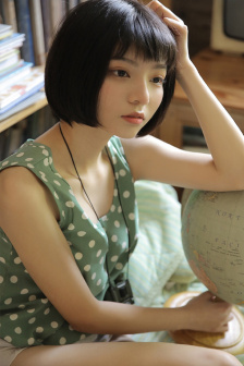 女大学生精油按摩电影